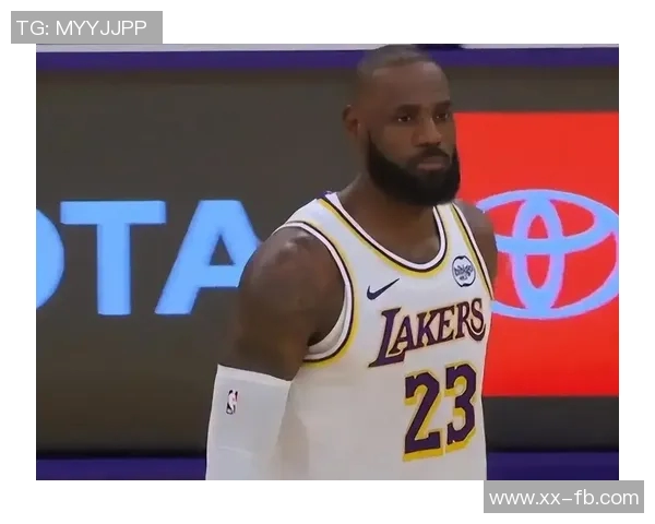 詹姆斯状态回暖近10场比赛表现抢眼场均25分助力球队重回巅峰