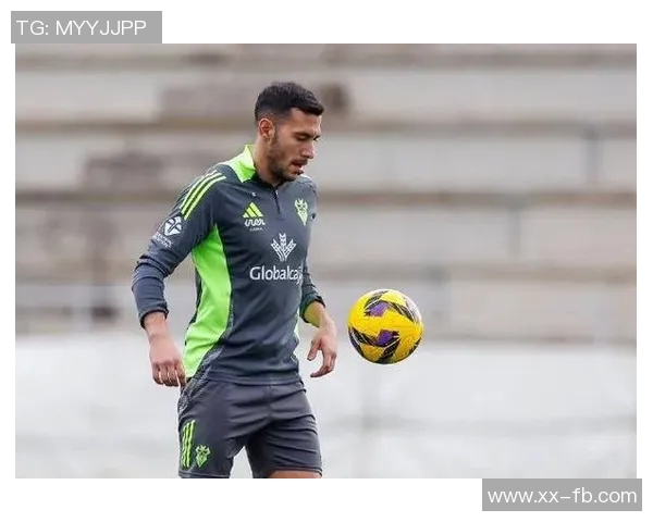 德转消息泰山中卫路易斯洛佩斯自由身加盟西乙阿尔瓦赛特球队