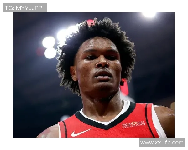 火箭队迎来首场胜利费城76人保持全胜文班与勇士的精彩练习马卡宁创下新纪录